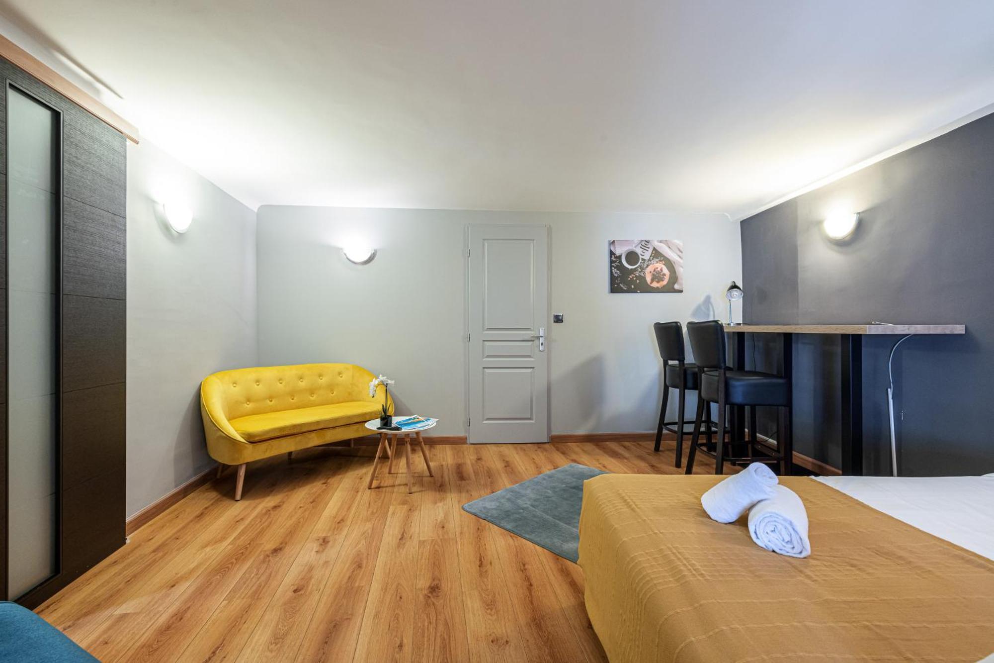 3 Pieces Des Jardins Apartment Menton Bagian luar foto
